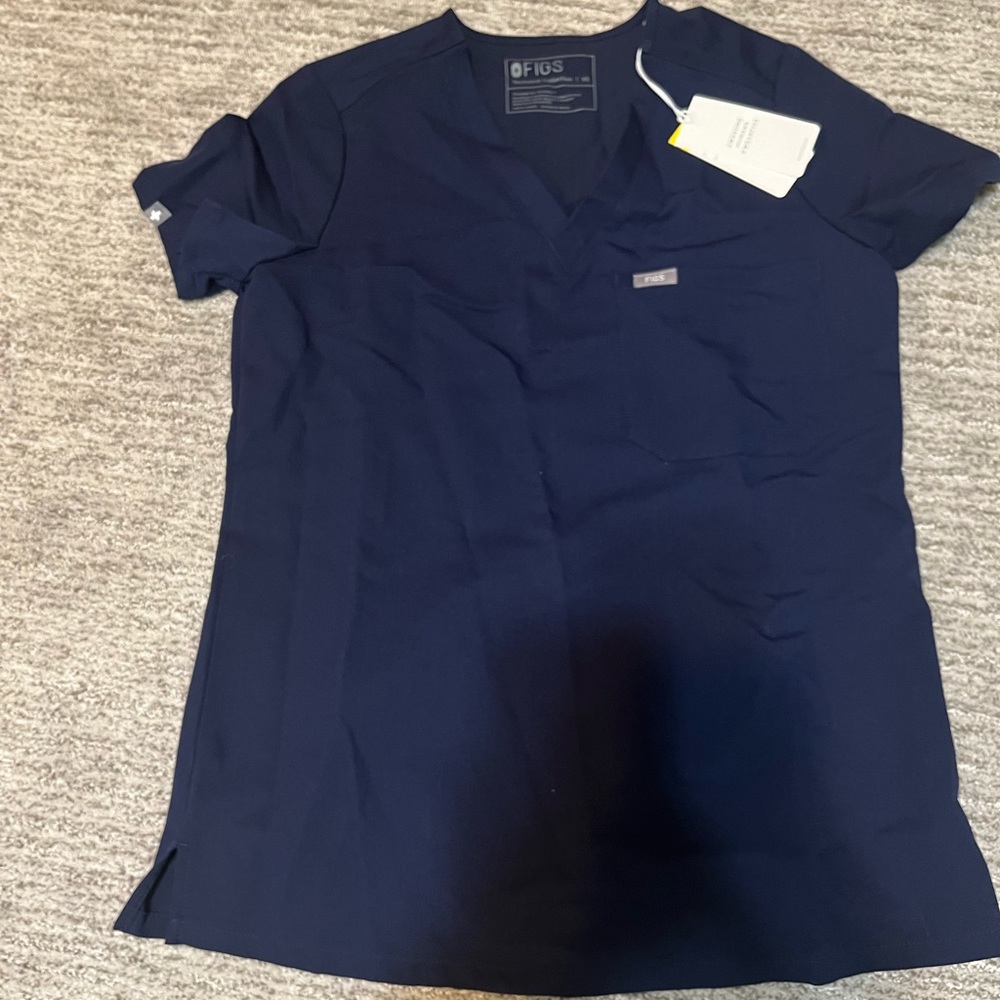 FIGS Catarina One-Pocket Scrub Top (2)